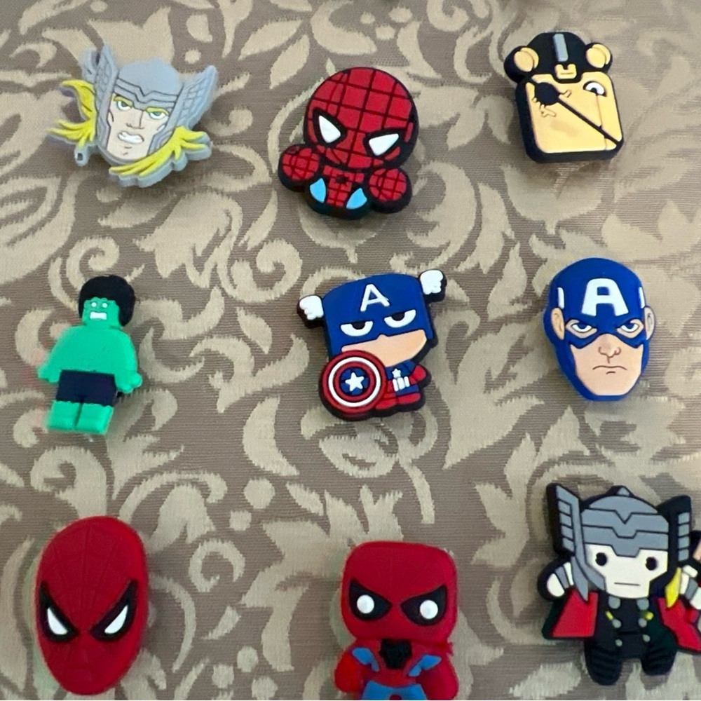 13 Superhero Croc Charms Hulk Spider-Man And More - Picture 3 of 10
